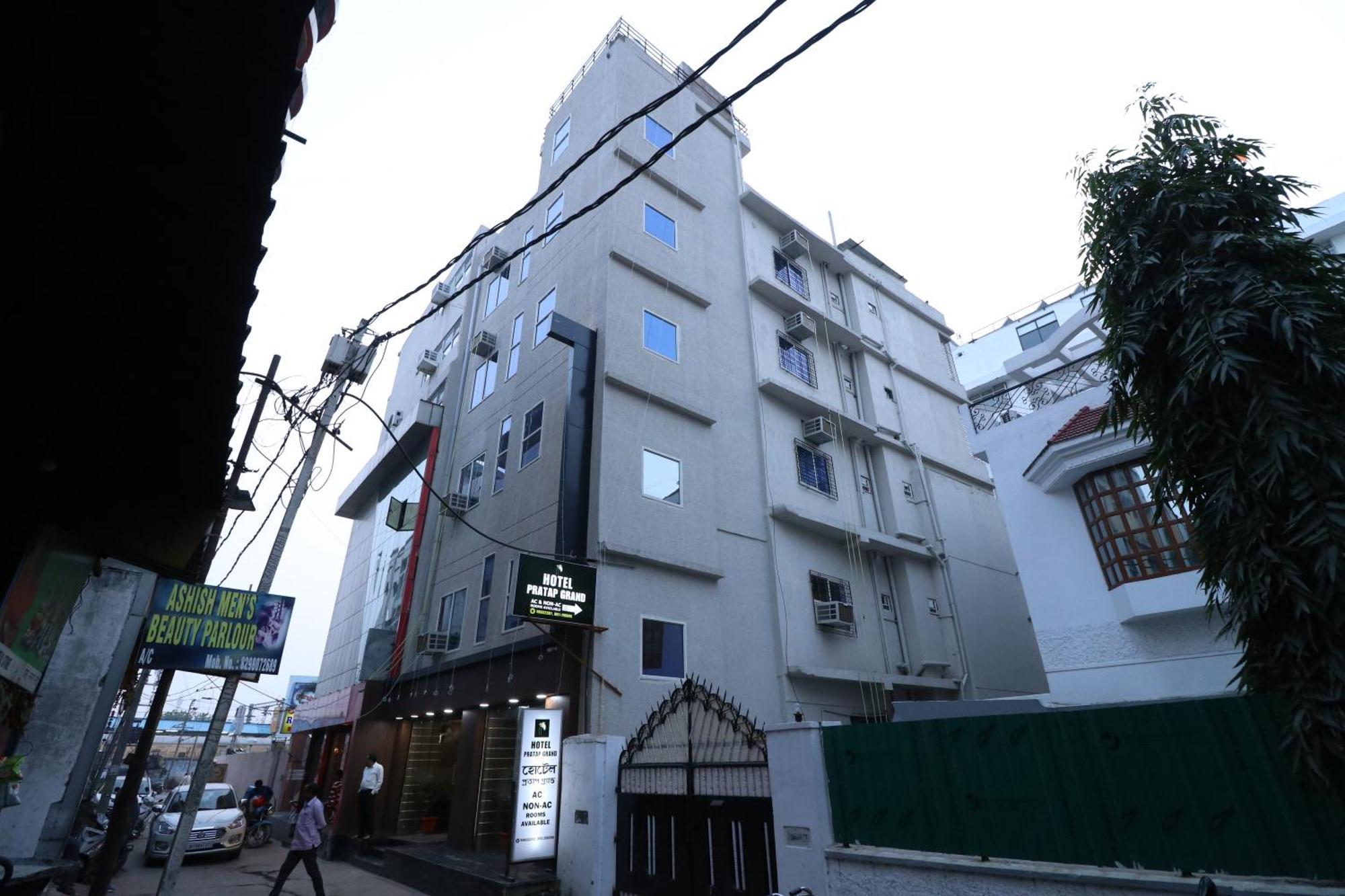 Hotel Pratap Grand Ранчи Экстерьер фото