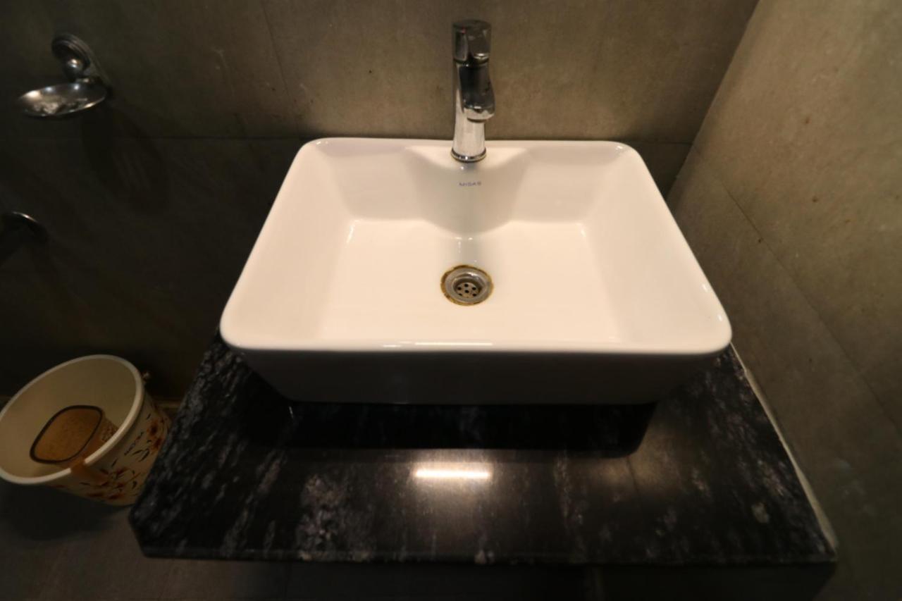 Hotel Pratap Grand Ранчи Экстерьер фото